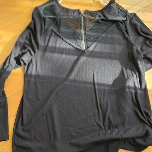 Black zip back cato top 18/20